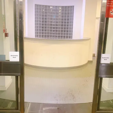 아파트 Attractive Flat Center *