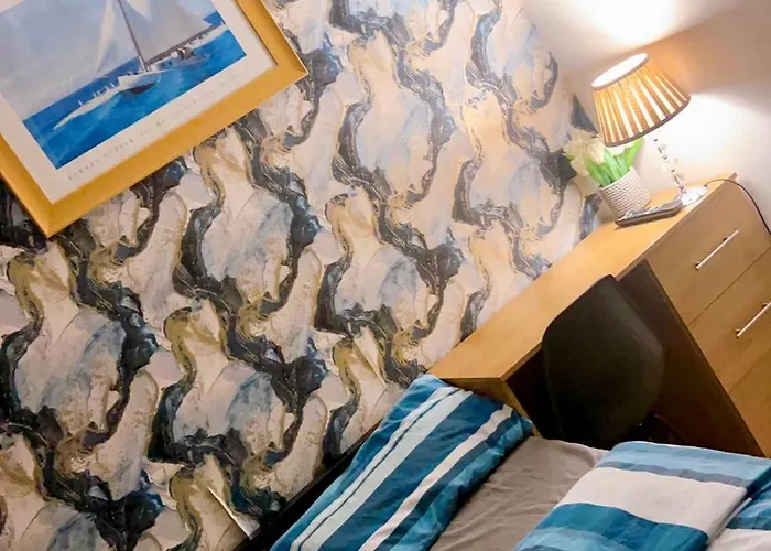 Attractive Flat Center