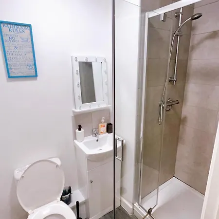 Apartment Attractive Flat Center